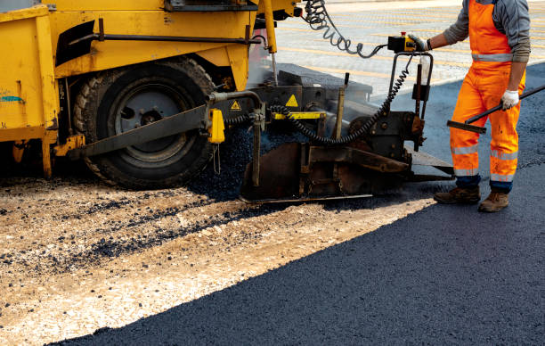 Best Asphalt Driveway Installation  in New Middletown, OH